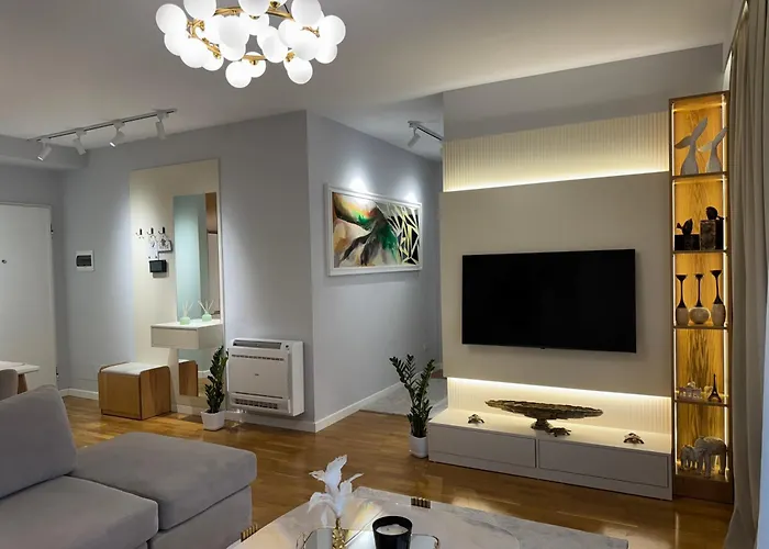 Fine Center 公寓 *